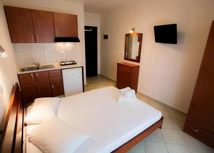 Malamatenia House *